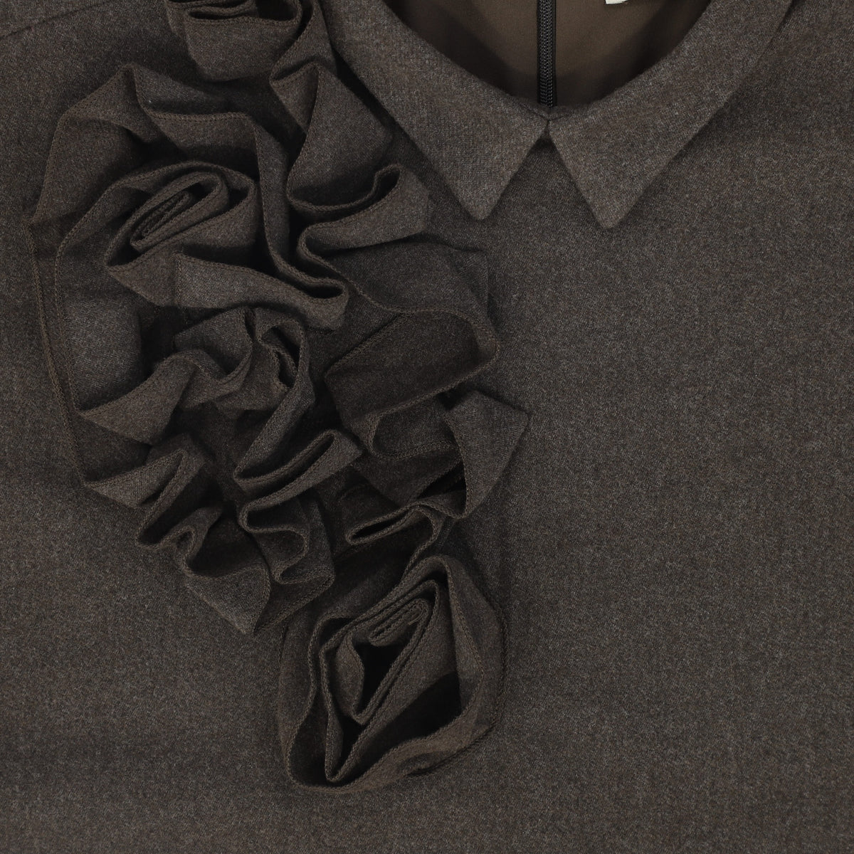 VALENTINA BROWN FLOWER DETAIL SHOULDER VEST AW26 27161