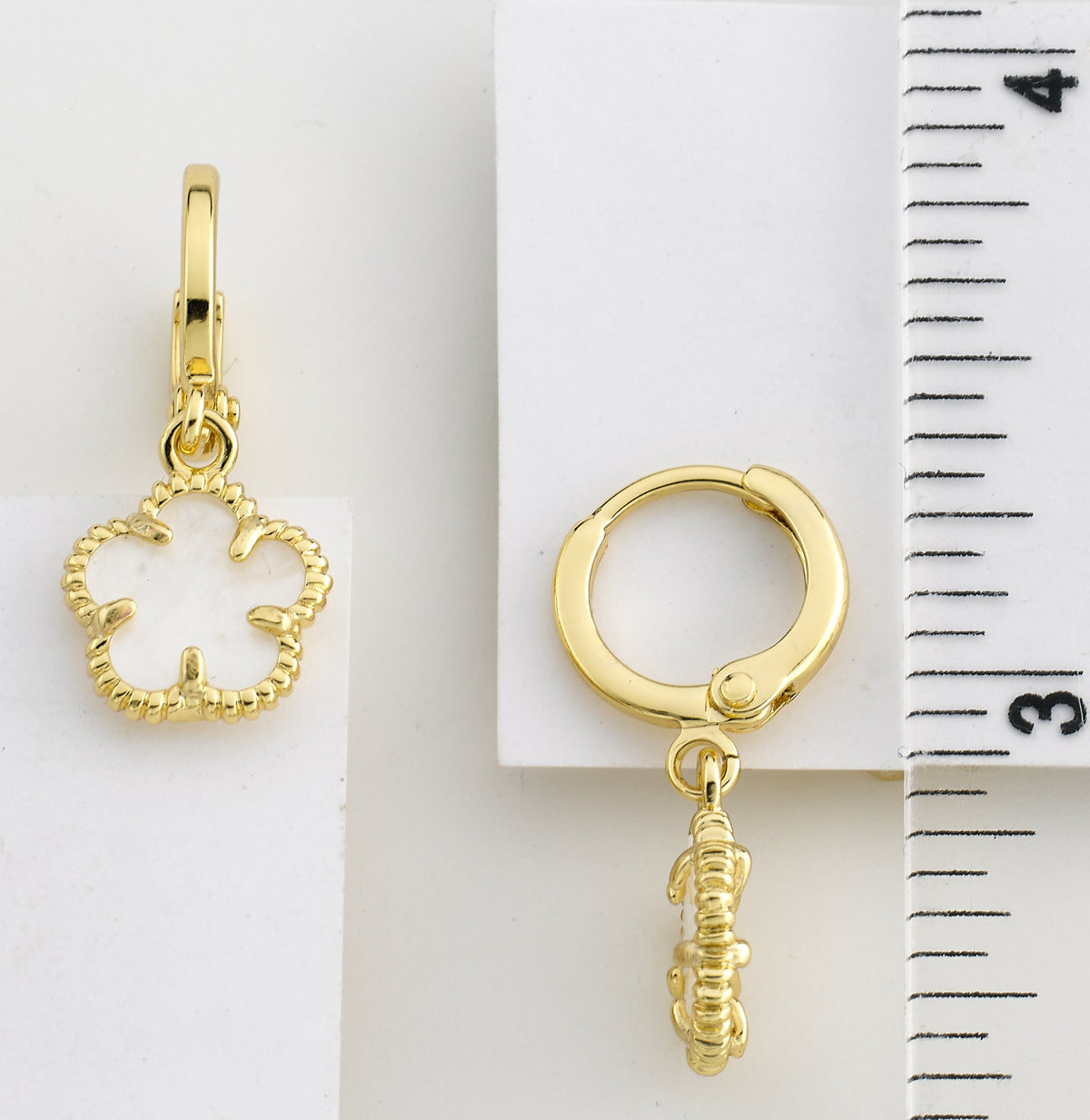 Mother of Pearl Flower Earring